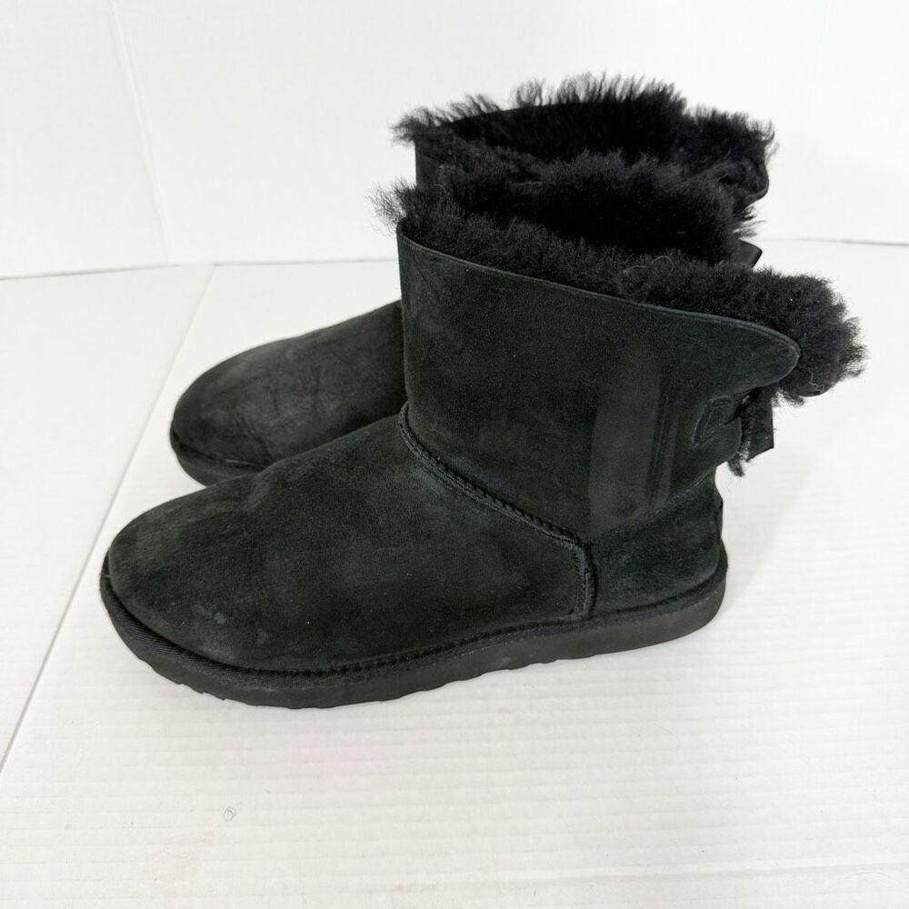 Ugg Women’s Mini Bailey Bow II Shearling Black Suede 1016501 Winter Boot Size‎ 8 - Picture 3 of 7